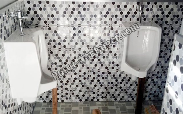 Kontainer 20 Feet Solusi Inovatif Toilet Portabel